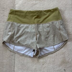 Lululemon Speed Up High Rise Short in Sage Green 2.5” Size 6